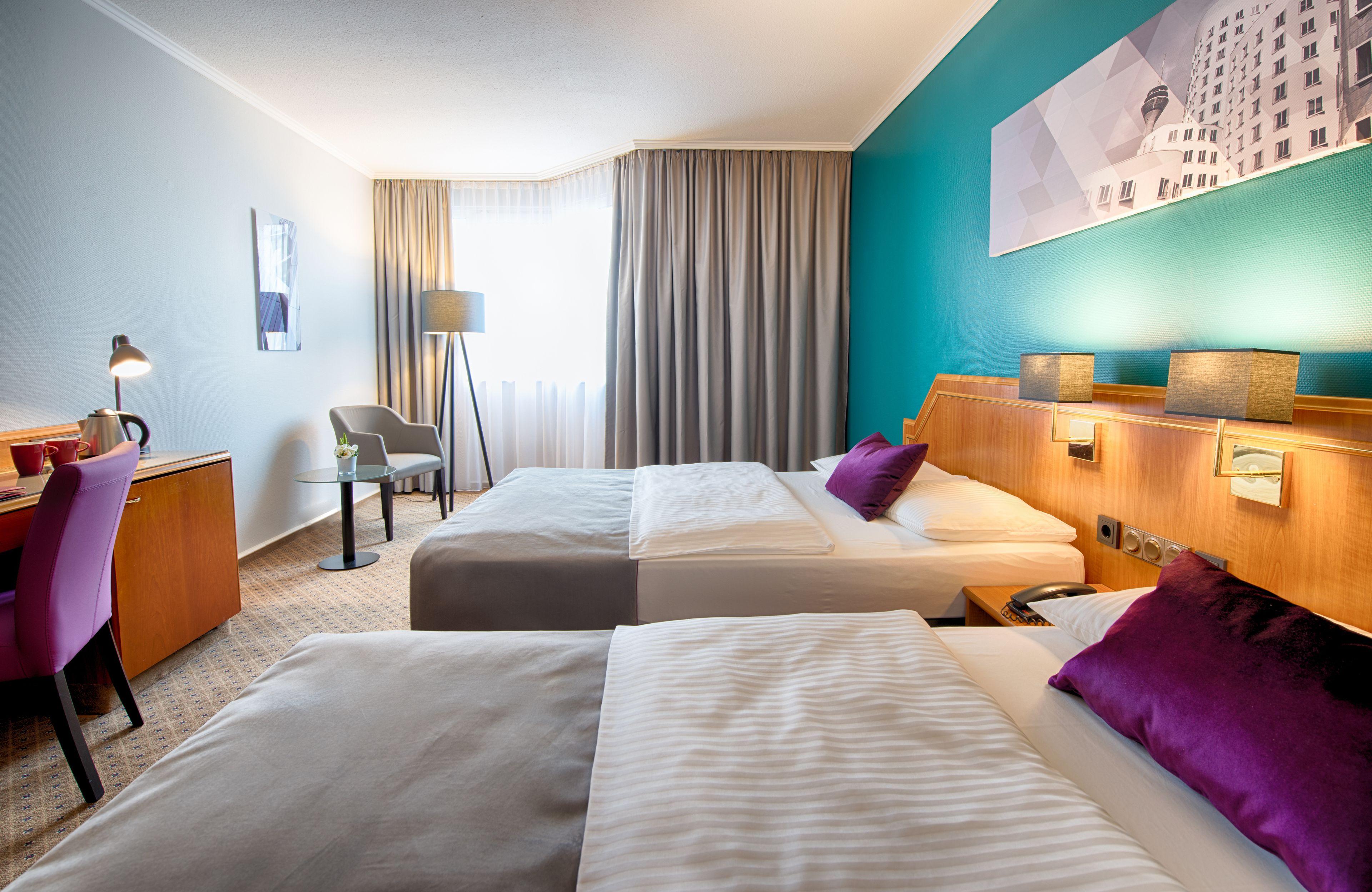 Hotel Leonardo Center 4*