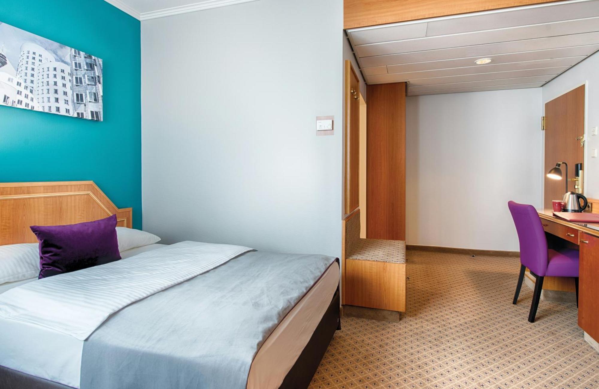 Leonardo Center Hotel 4*