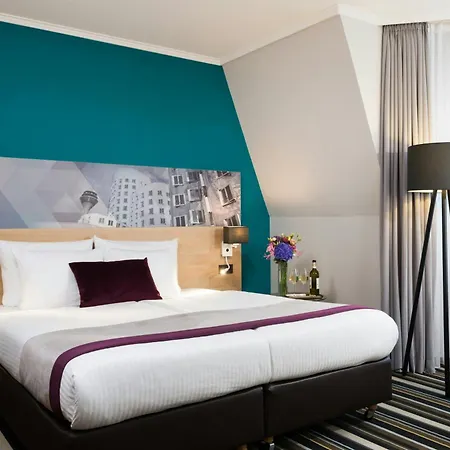 Hotel Leonardo Center 4*