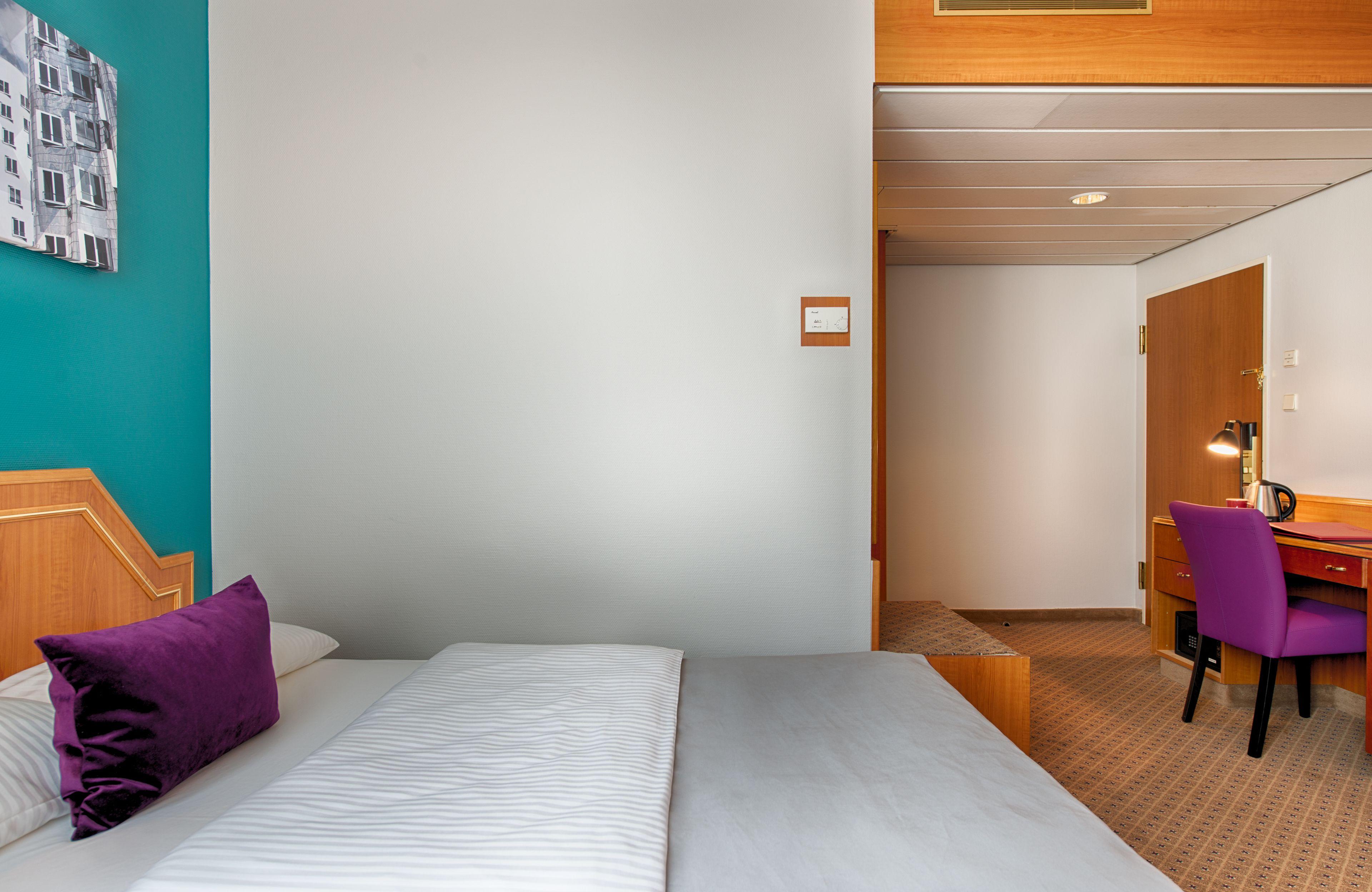 Hotel Leonardo Center 4*