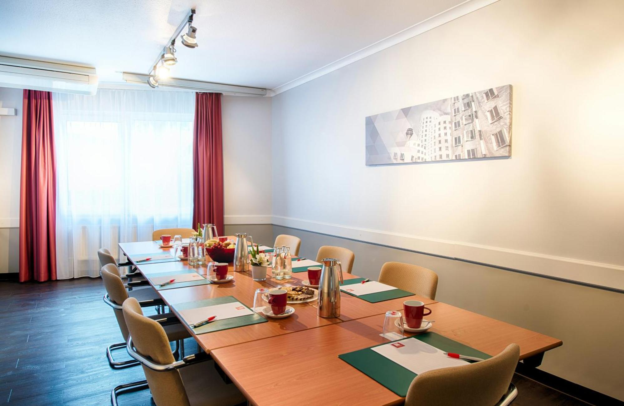 Leonardo Center 4* Düsseldorf