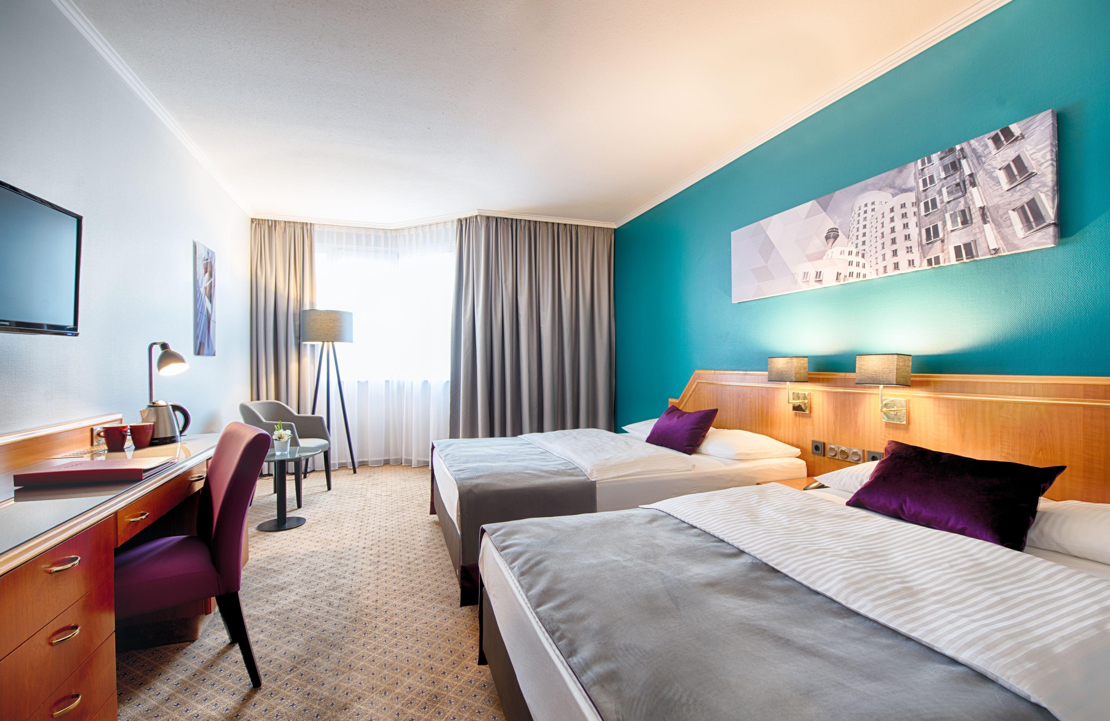 Leonardo Center Hotel 4*