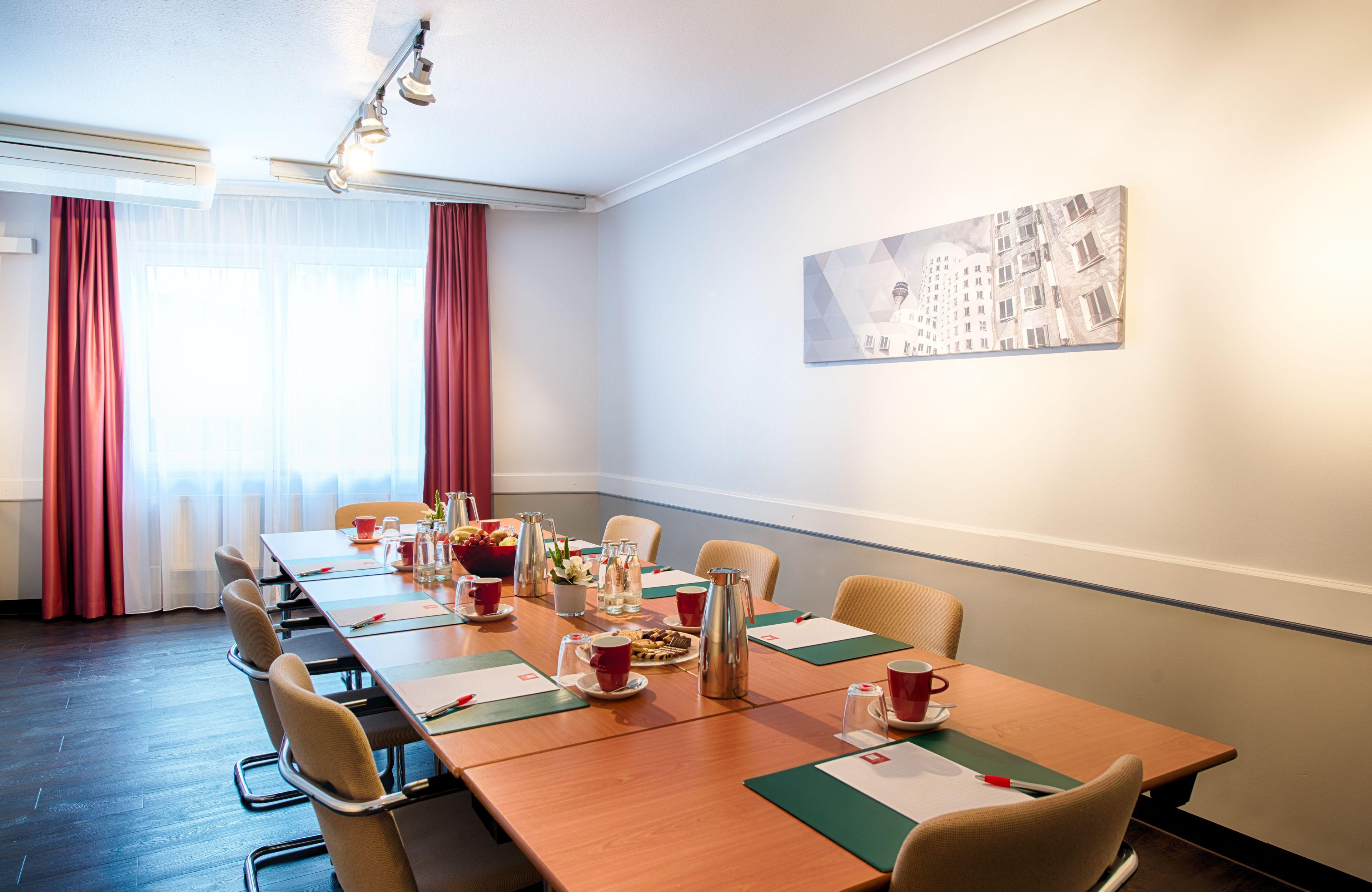 Hotel Leonardo Center